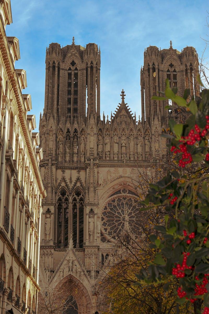 Photos gratuites de angle faible architecture architecture goyiwqlj